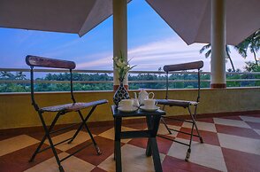 TreeHouse Blue Hotel & Villas