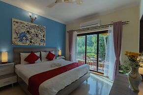 TreeHouse Blue Hotel & Villas