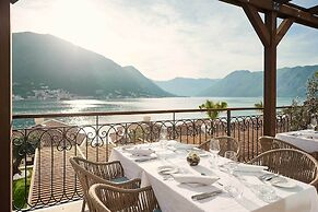 Huma Kotor Bay Hotel and Villas