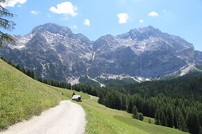 Hotel Alpenrose