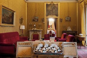 Palazzo Arone dei Baroni di Valentino