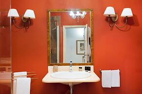 Palazzo Arone dei Baroni di Valentino