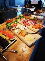 Henningsvær Guesthouse