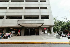 RedDoorz @ Bel Air Soho Suites Makati City