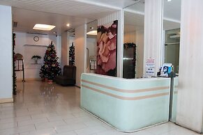 RedDoorz @ Bel Air Soho Suites Makati City