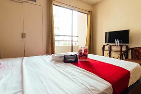 RedDoorz @ Bel Air Soho Suites Makati City