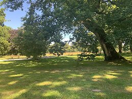Domaine de La Briandais, a place of electromagnetic sobriety