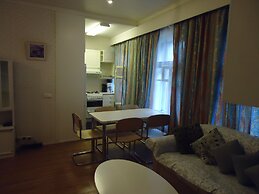 Apartments Krulenko 15