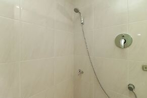 RedDoorz Plus near Halim Perdanakusuma 2