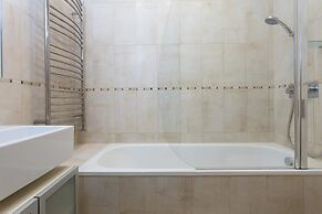 1 Bedroom Apartment in Notting Hill Accommodates 2