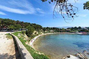 Best Location Apartments