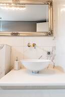 ICELAND SJF Villa , Hot tub & Outdoor Sauna Amazing Mountains View - 1