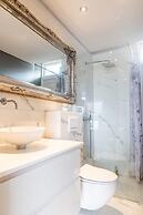 ICELAND SJF Villa , Hot tub & Outdoor Sauna Amazing Mountains View - 1