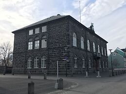 ICELAND SJF Villa , Hot tub & Outdoor Sauna Amazing Mountains View - 1