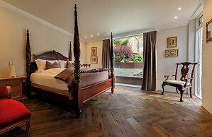 ICELAND SJF Villa , Hot tub & Outdoor Sauna Amazing Mountains View - 1