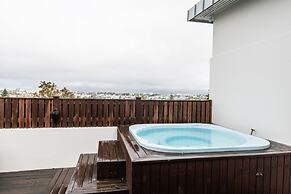 ICELAND SJF Villa , Hot tub & Outdoor Sauna Amazing Mountains View - 1