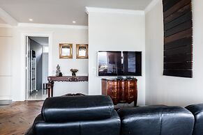 ICELAND SJF Villa , Hot tub & Outdoor Sauna Amazing Mountains View - 1