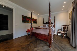 ICELAND SJF Villa , Hot tub & Outdoor Sauna Amazing Mountains View - 1