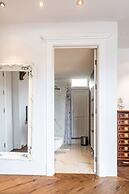 ICELAND SJF Villa , Hot tub & Outdoor Sauna Amazing Mountains View - 1