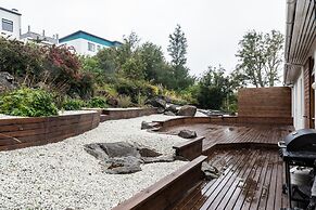 ICELAND SJF Villa , Hot tub & Outdoor Sauna Amazing Mountains View - 1