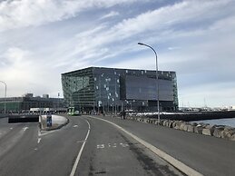 ICELAND SJF Villa , Hot tub & Outdoor Sauna Amazing Mountains View - 1