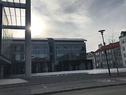 ICELAND SJF Villa , Hot tub & Outdoor Sauna Amazing Mountains View - 1