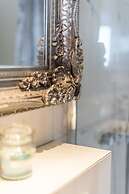 ICELAND SJF Villa , Hot tub & Outdoor Sauna Amazing Mountains View - 1