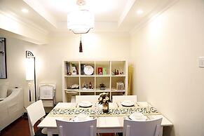 Beijing Sanlitun 2-Bedroom Spacious Apartment
