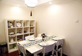 Beijing Sanlitun 2-Bedroom Spacious Apartment