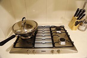 Beijing Sanlitun 2-Bedroom Spacious Apartment