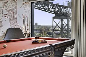 Radisson RED Glasgow