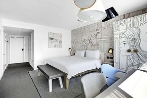 Radisson RED Glasgow