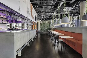 Radisson RED Glasgow