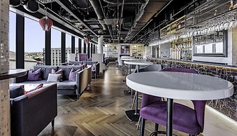 Radisson RED Glasgow