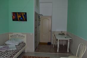 Mini Hotel Uyut on Prospekt Putina 8