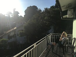 Araliya Holiday Bungalow