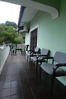 Araliya Holiday Bungalow