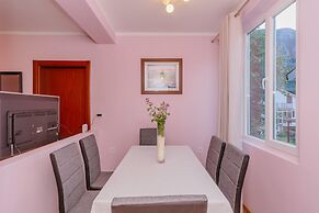 Paradise Bay Apartments