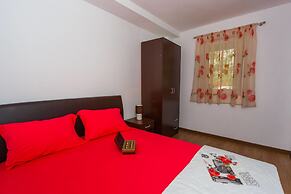 Paradise Bay Apartments