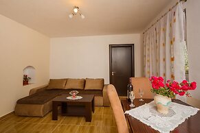 Paradise Bay Apartments