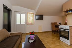 Paradise Bay Apartments