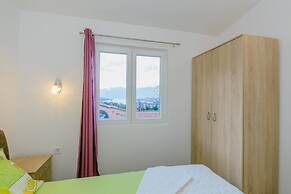 Paradise Bay Apartments