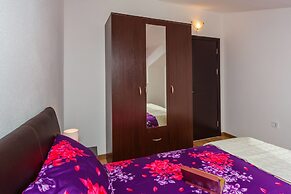 Paradise Bay Apartments