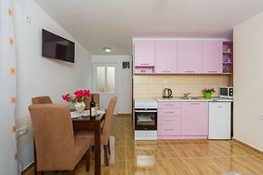 Paradise Bay Apartments