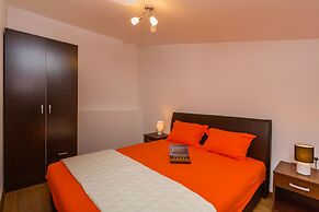 Paradise Bay Apartments