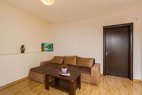 Paradise Bay Apartments