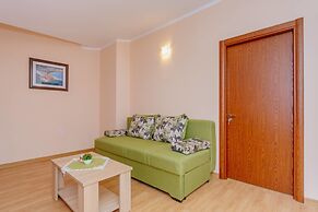 Paradise Bay Apartments