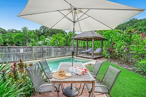 Belle Escapes - Latania Villa Palm Cove