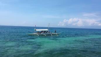 Luzmin BH - Beachfront Cottages