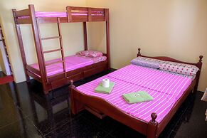 Luzmin BH - Pink House